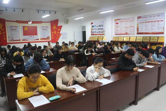说明: C:\Users\Administrator\Desktop\十大滚球体育app官网宪法知识竞赛\十大滚球体育app官网宪法知识竞赛\图片\图片3.png